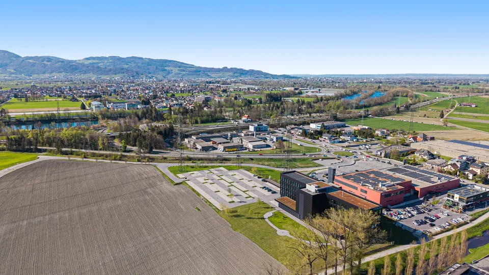 Grenznahe Büroflächen im modernen Neubau