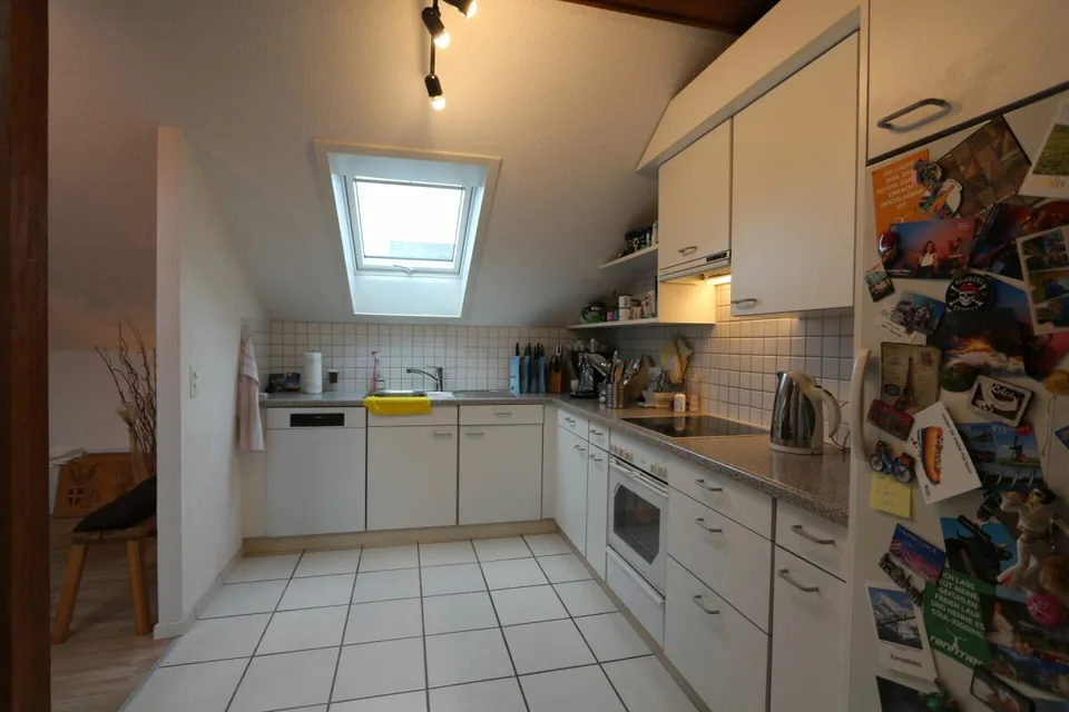 Appartement de 3,5 pièces au grenier avec 93m2 d'espace de vie !