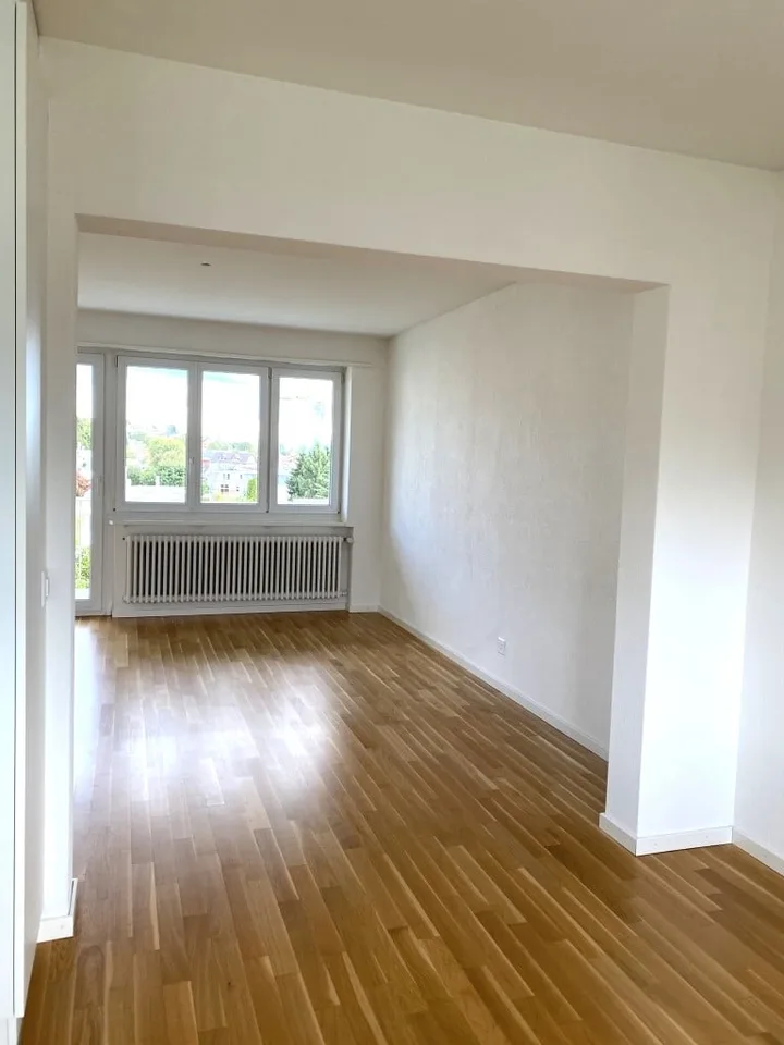Charmante 3.5-Zimmer-Wohnung mit Balkon in Niederrohrdorf