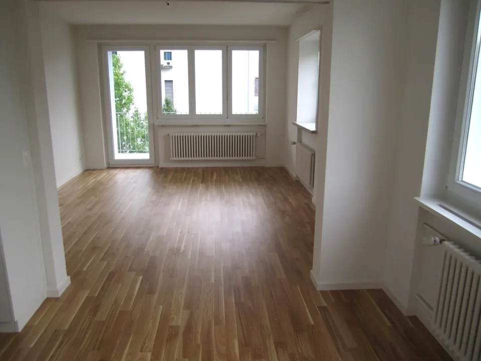 Charmante 3.5-Zimmer-Wohnung mit Balkon in Niederrohrdorf