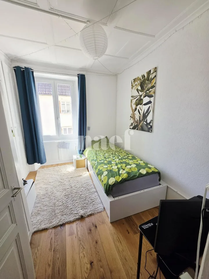 Appartamento di quattro locali recentemente ristrutturato con balcone e veranda