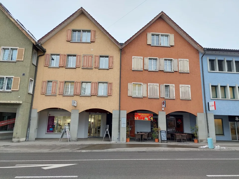 Praxis/Büroräumlichkeiten im Wohn- und Geschäfthaus St. Gallerstrasse
