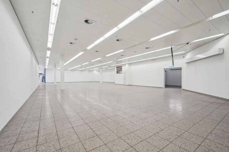 Surface commerciale attractive dans le centre commercial au Parkweg 2/4, Tychbode