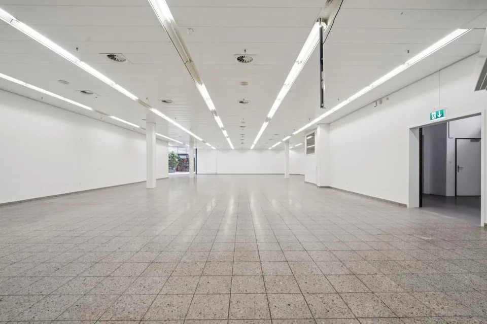 Surface commerciale attractive dans le centre commercial au Parkweg 2/4, Tychbode