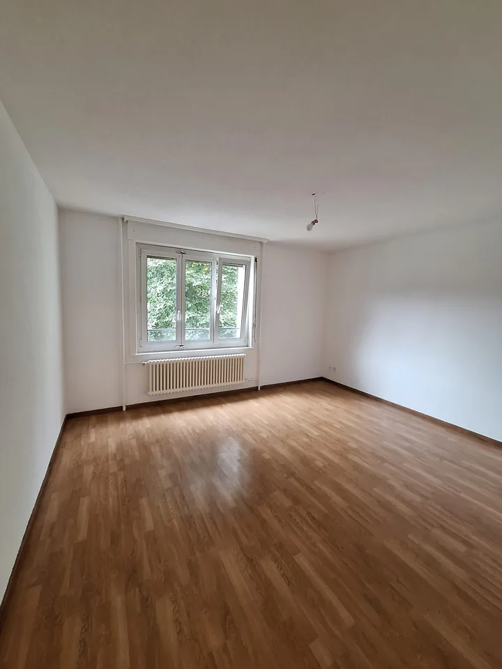Ein Monat Miete gratis! Geräumige 4.5-Zimmer-Wohnung mit Balkon!