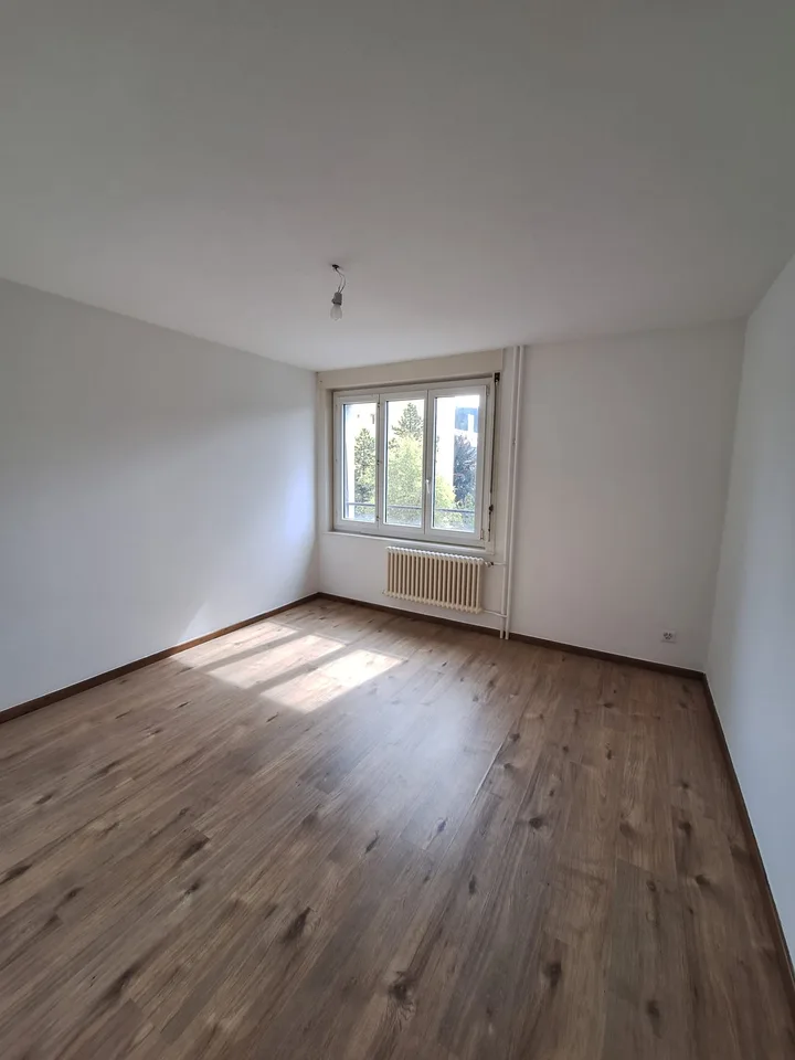 Ein Monat Miete gratis! Geräumige 4.5-Zimmer-Wohnung mit Balkon!
