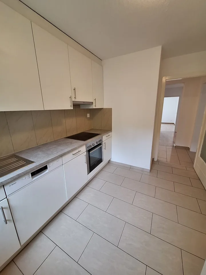 Ein Monat Miete gratis! Geräumige 4.5-Zimmer-Wohnung mit Balkon!