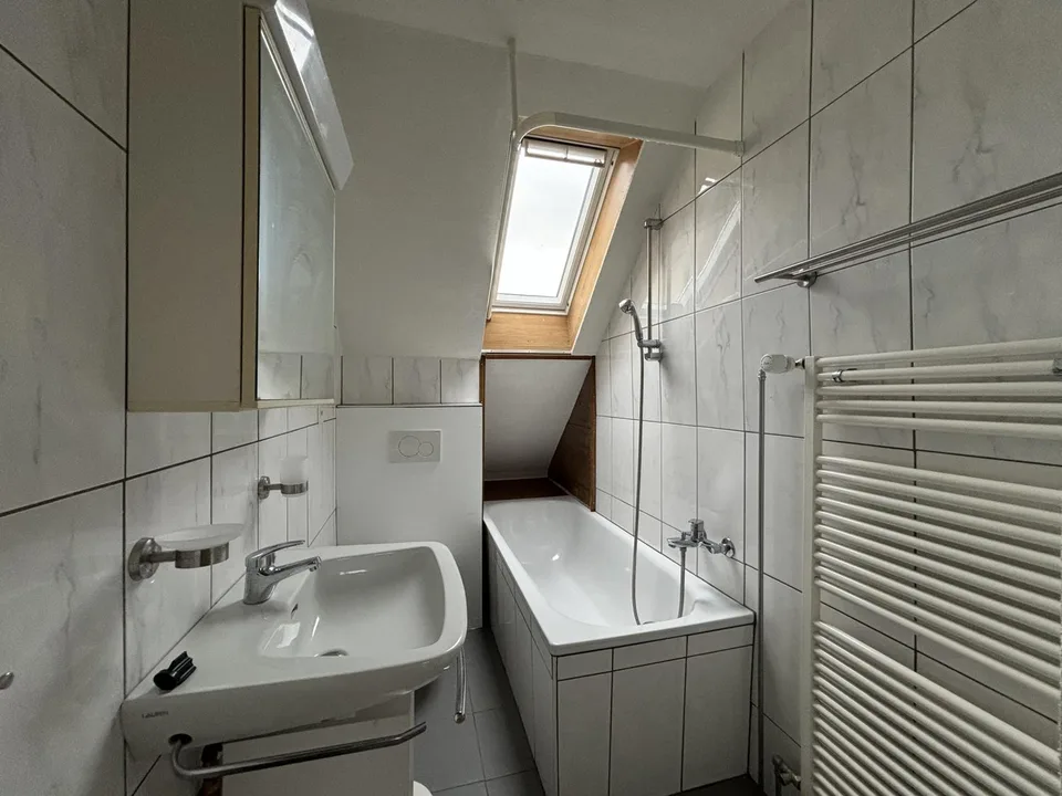 À louer : Duplex de 3,5 pièces partiellement rénové - Loyer offert !