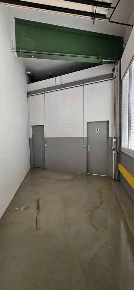 Büro und Atelier im 1. Stock in Penthalaz – Foto 12 von 14
