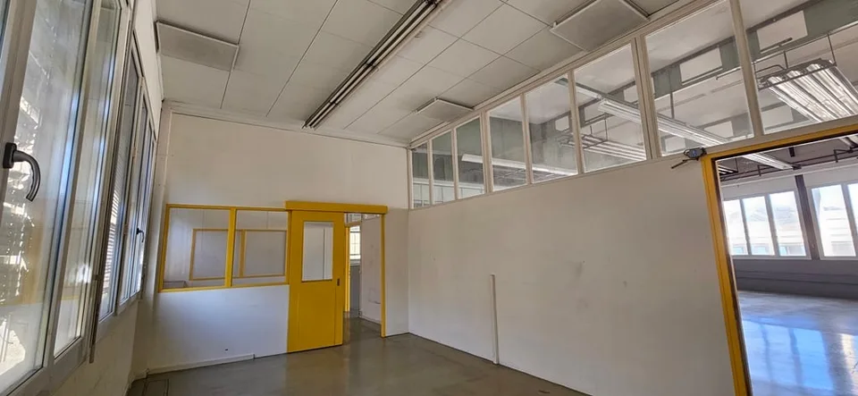 Büro und Atelier im 1. Stock in Penthalaz – Foto 9 von 14