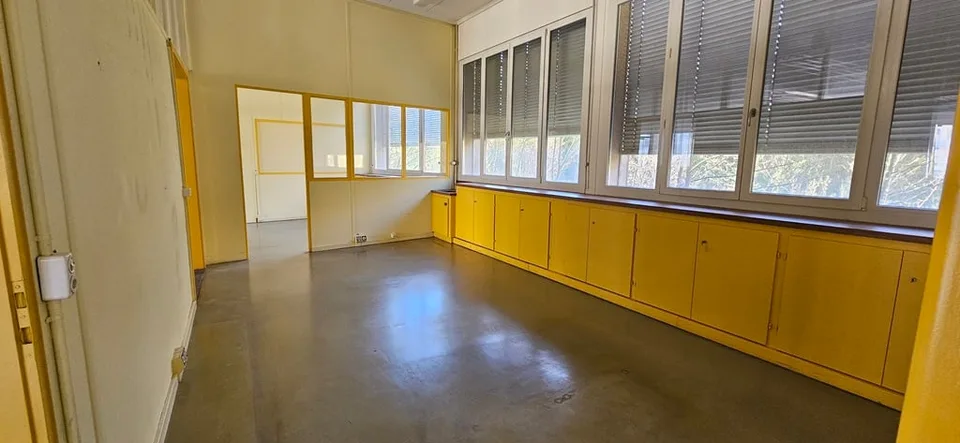 Büro und Atelier im 1. Stock in Penthalaz – Foto 8 von 14