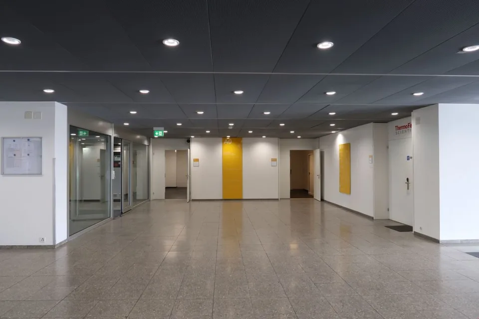 Bureau individuel à des conditions équitables dans un immeuble de bureaux bien entretenu – photo 6 sur 8