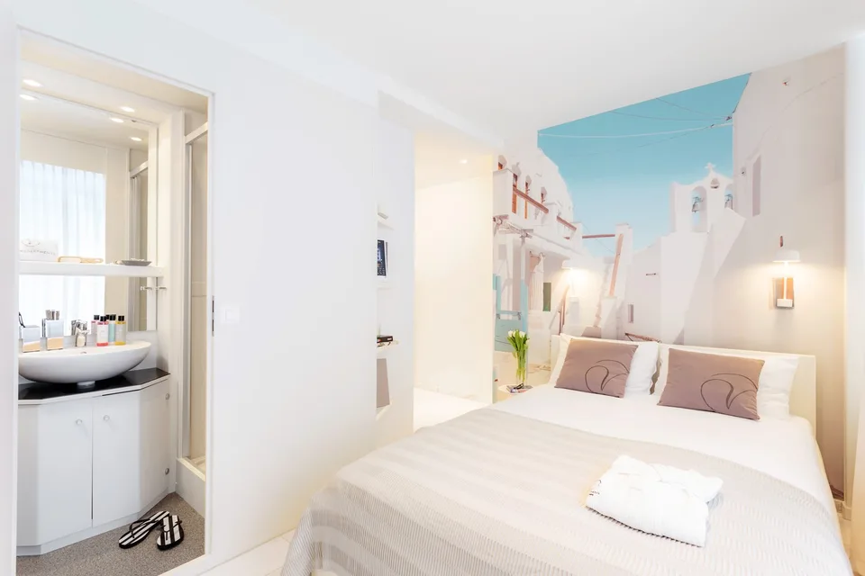 Studio Mini, Kitchenette - Serviced Apartment with Weekly Housekeeping Included