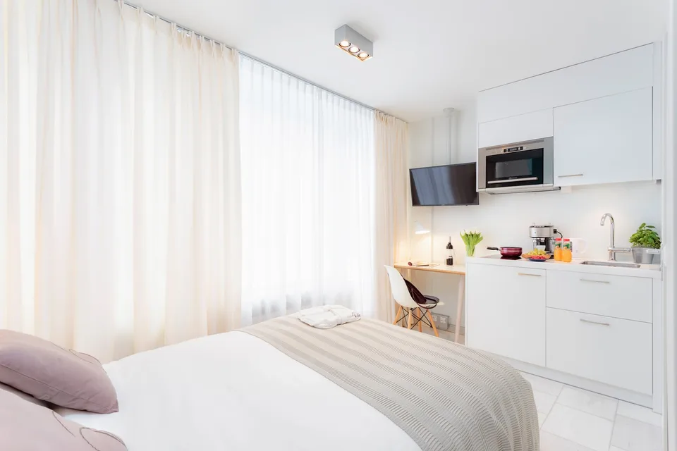Studio Mini, Cucinetta - Appartamento arredato con pulizia settimanale inclusa