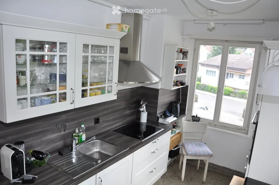 Charmant appartement terrasse 6 pièces dans un immeuble ancien – Schaffhausen