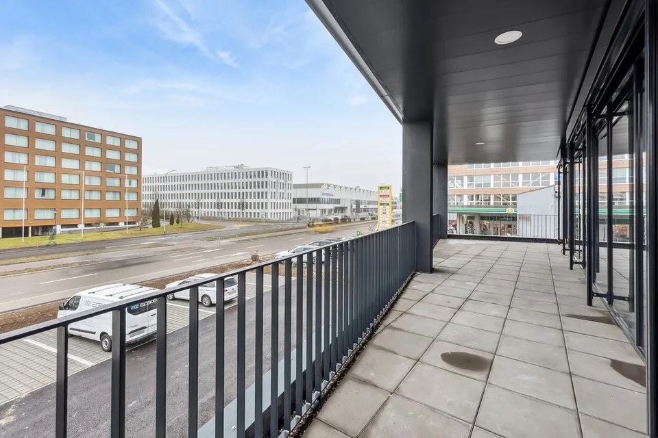 Vielseitige Bürofläche mit Terrasse