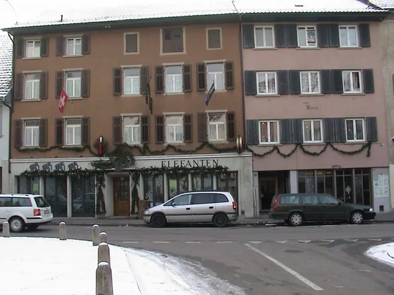 Hotelzimmer-Room mit/ohne Küche/Kitchen, Kurz- oder Langzeit mit Spezialpreis
