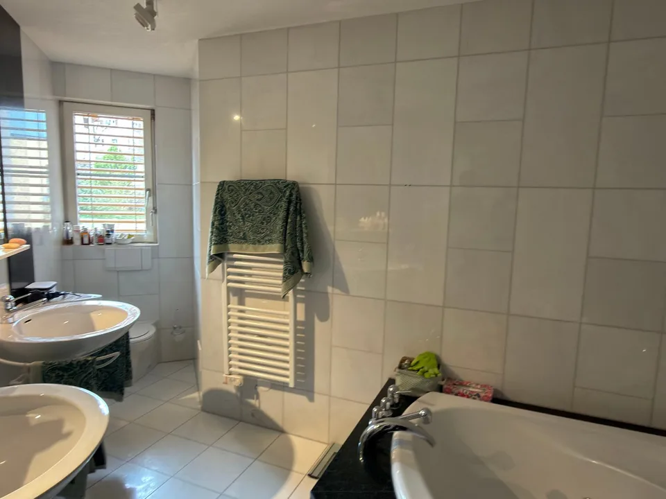 Appartamento maisonnette spazioso 6.5 locali con vista sulla montagna a Scuol – foto 7 di 9