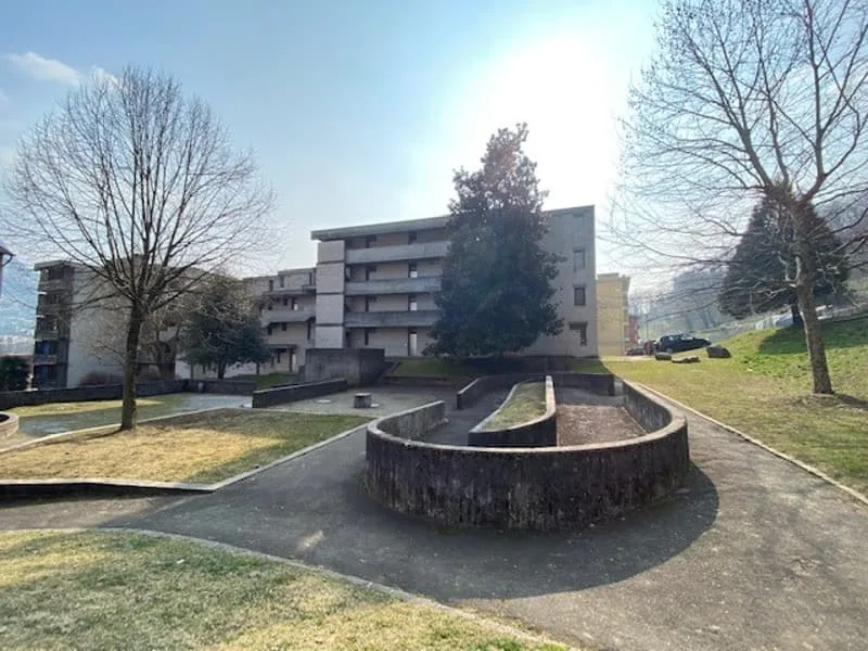 2 locali in zona ben servita