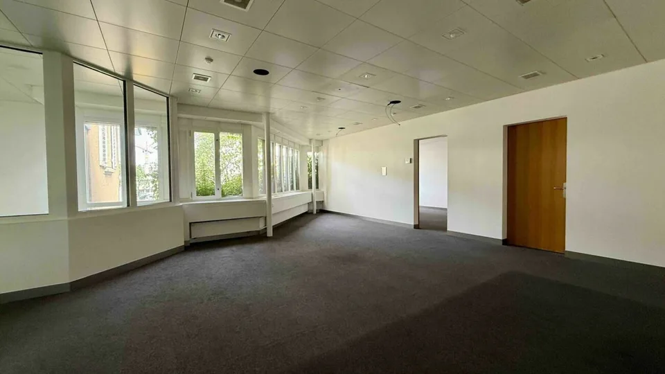 Bureaux et locaux de pratique modernes dans un emplacement central à Flawil