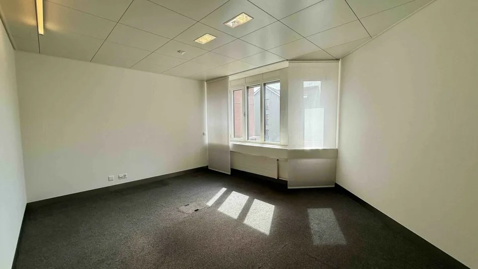 Moderne Büro- und Praxisräume an zentraler Lage in Flawil – Foto 6 von 7