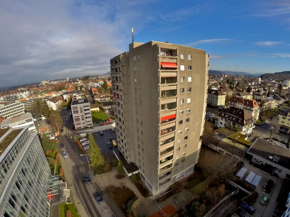 Einstellhallenplätze bis 30.06.2027