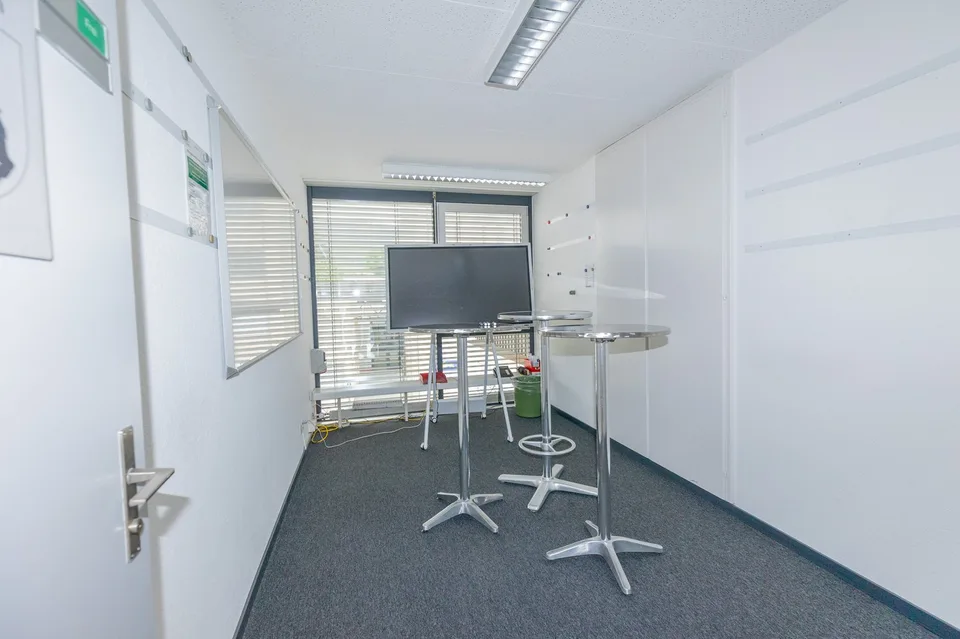 Uffici in una posizione centrale a Frick, da circa 150m2