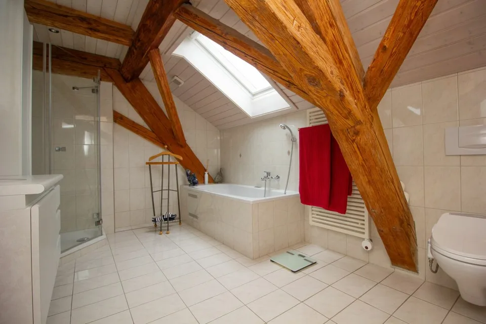 Schöne Wohnung in charmanten Landhaus an ruhiger Lage