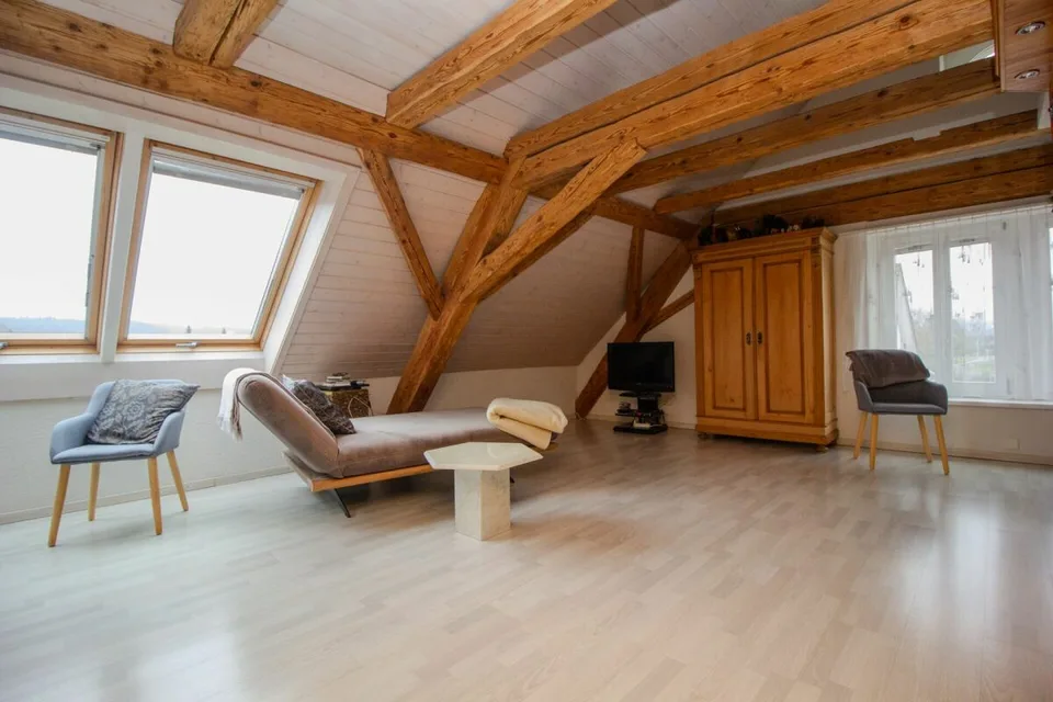 Schöne Wohnung in charmanten Landhaus an ruhiger Lage