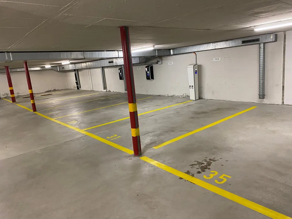 Moderne Büro- und Lagerräume in Glattbrugg - vis-a-vis Bahnhof Glattbrugg – Foto 21 von 22