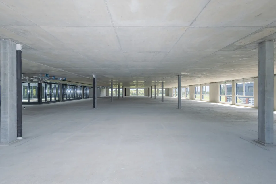 Nuovo a Gland - Grande superficie commerciale - industriale / 1'200m2
