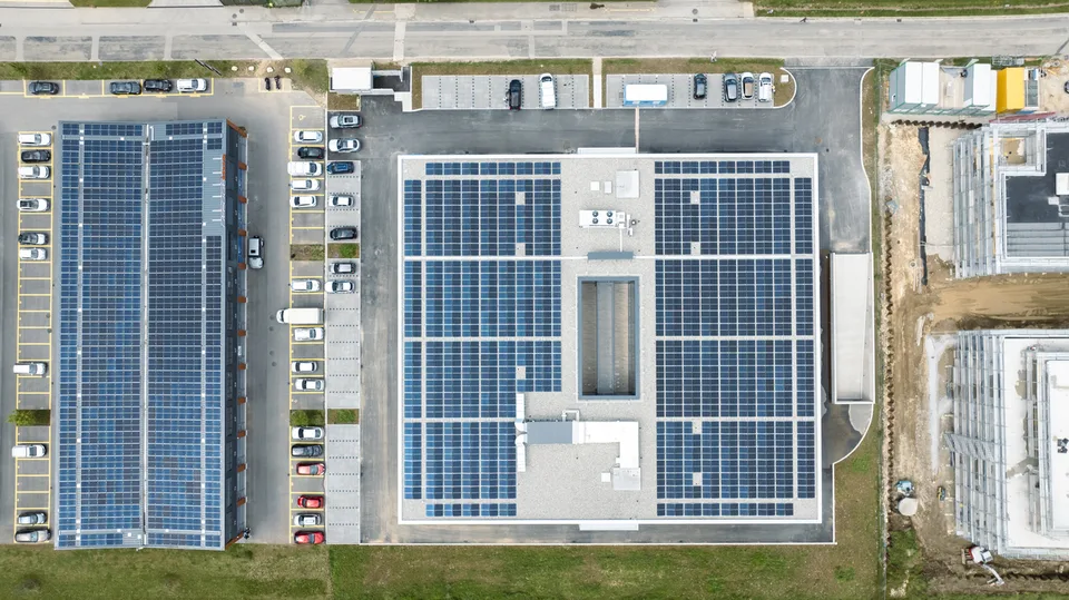 Nuovo a Gland - Grande superficie commerciale - industriale / 1'200m2
