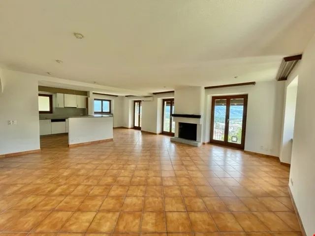 GORDOLA - AFFITTASI APPARTAMENTO DI 4.5 LOCALI CON VISTA LAGO