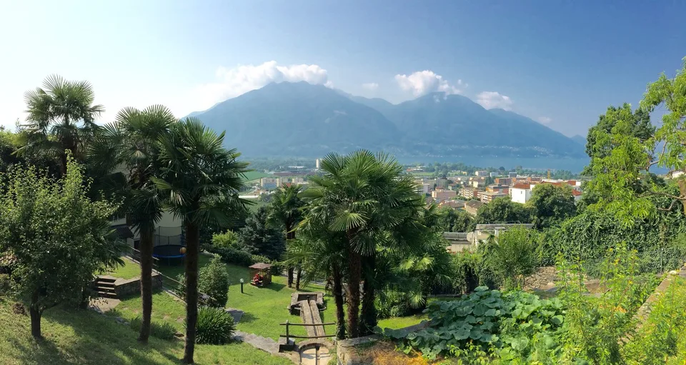 GORDOLA - 4.5-Zimmer-Wohnung mit Seeblick zu vermieten