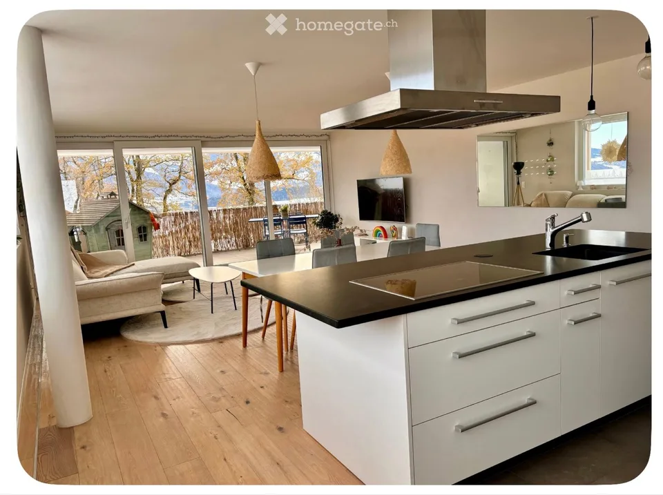 GROßARTIGES 5.5 ZIMMER APARTMENT IN MARSENS / 3 SCHLAFZIMMER / 2 BÄDER / 135M2