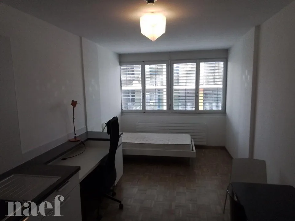 Studio meublé réservé pour une personne étudiante