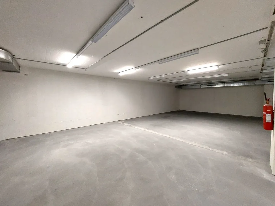 Lagerräume von 80m2 bis 400m2
