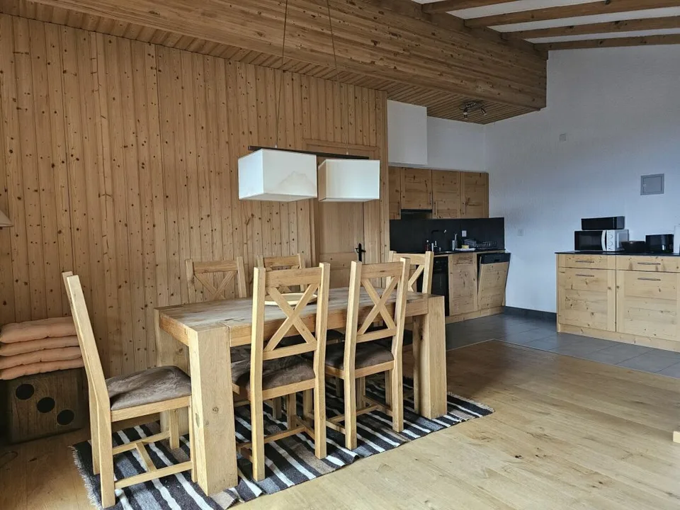 Appartement mit 3 Zimmern in Arveyes