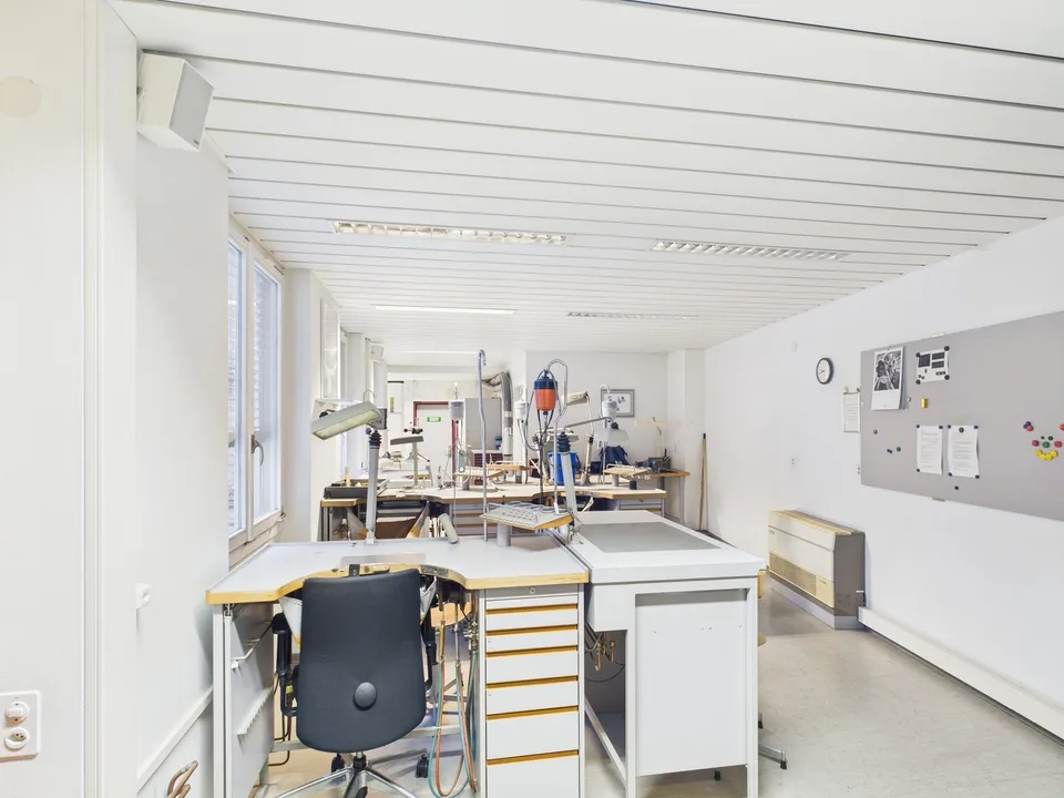 Inspirierende Atelier- und Werkstattfläche im Dachgeschoss - Bestlage Basel