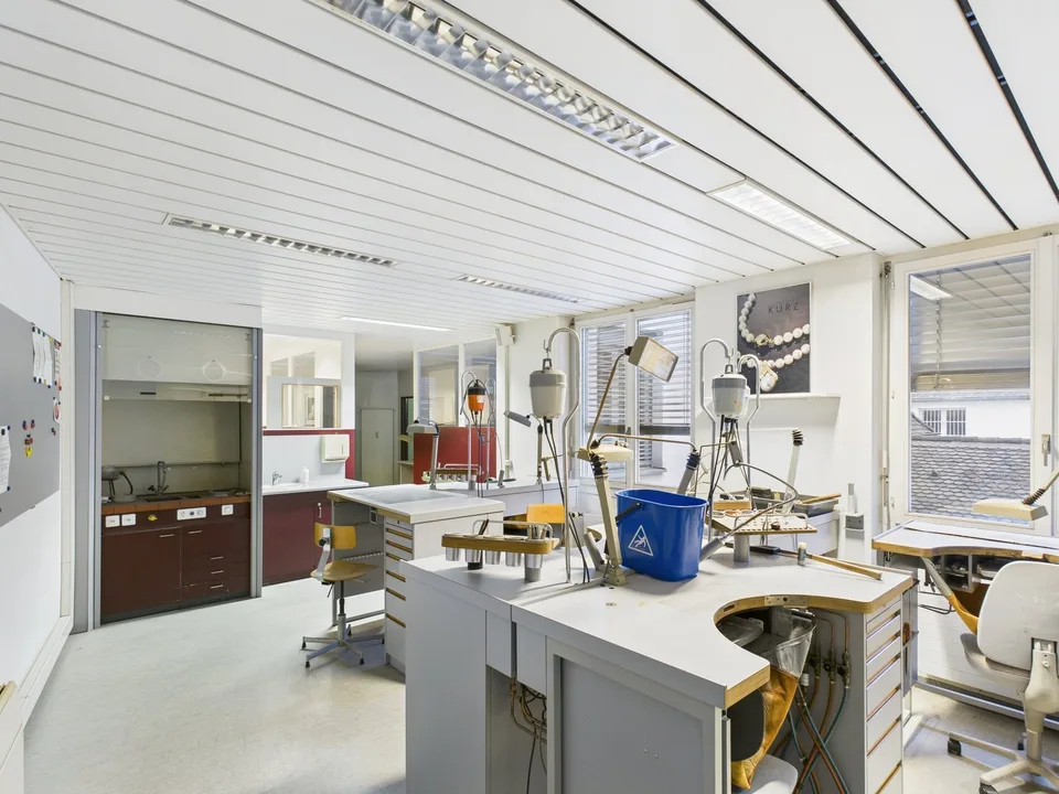 Inspirierende Atelier- und Werkstattfläche im Dachgeschoss - Bestlage Basel