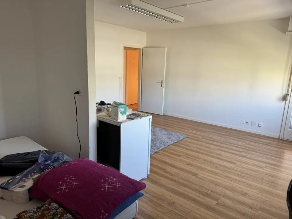 Bureau 2 pièces à Kleinhüningen