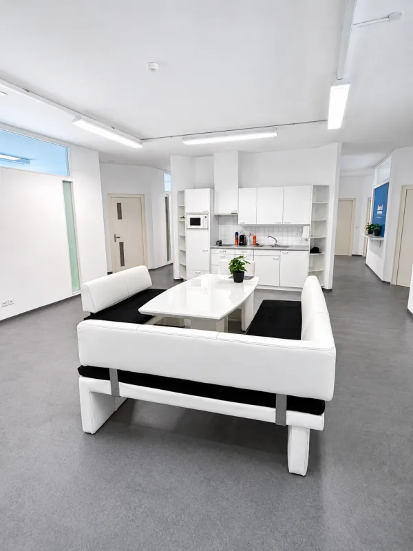 Single office 26m2