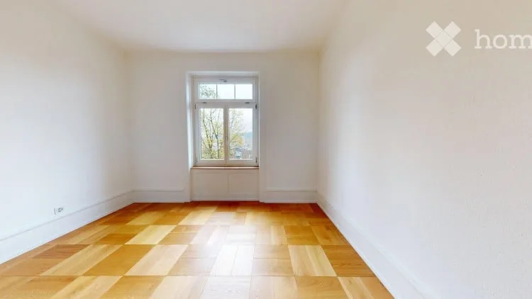 Appartamento di 3 camere rinnovato con fascino Art Nouveau elegante