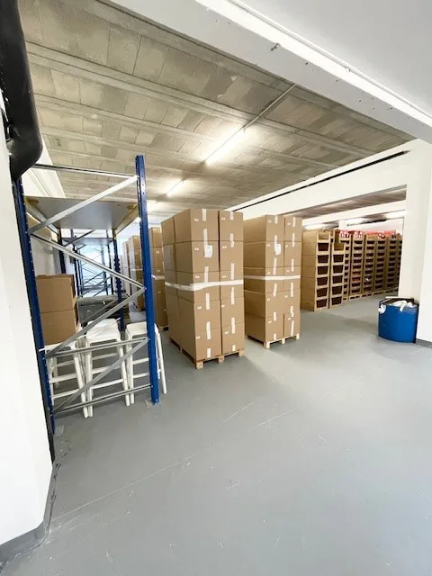 Spazio industriale polivalente di 280 m² in affitto – Cortaillod