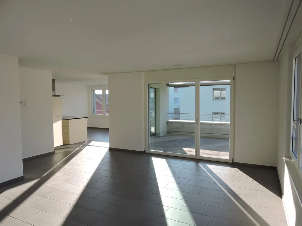 Grosszügige 4.5-Zimmer-Wohnung an attraktiver Lage