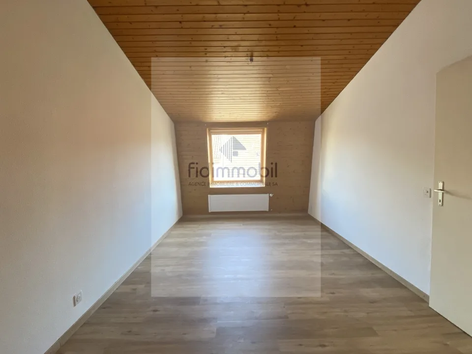 Attique rénové 4.5 pièces, Jaquet-Droz 26, La Chaux-de-Fonds – Foto 9 von 13