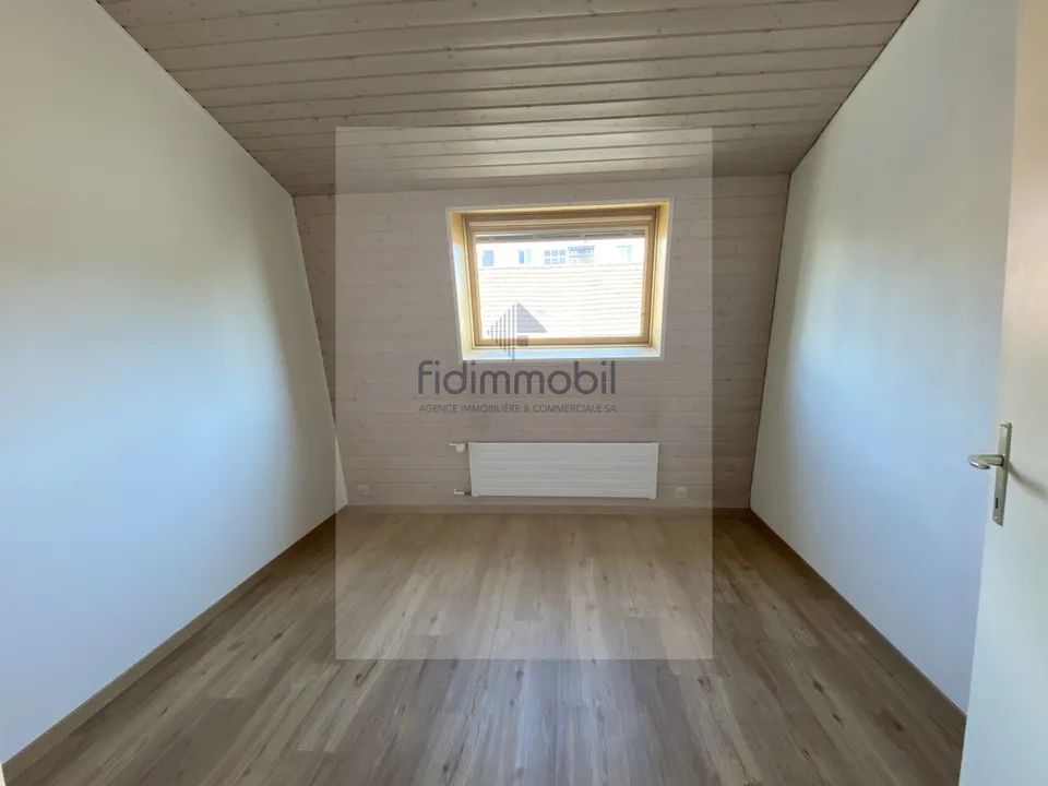 Attique rénové 4.5 pièces, Jaquet-Droz 26, La Chaux-de-Fonds – Foto 6 von 13