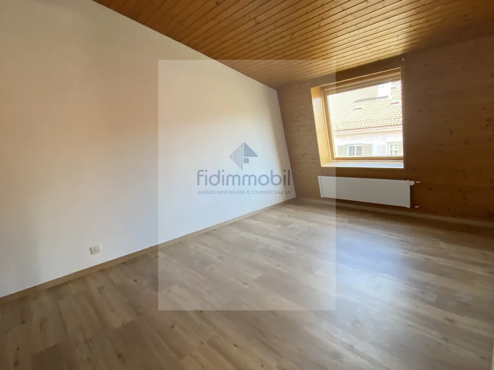 Attique rénové 4.5 pièces, Jaquet-Droz 26, La Chaux-de-Fonds – Foto 8 von 13