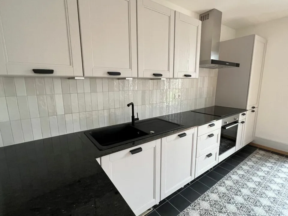 Hôtel-de-Ville 23 - Magnifique appartement rénové au rez-de-chaussée avec accès direct au jardin privatif
