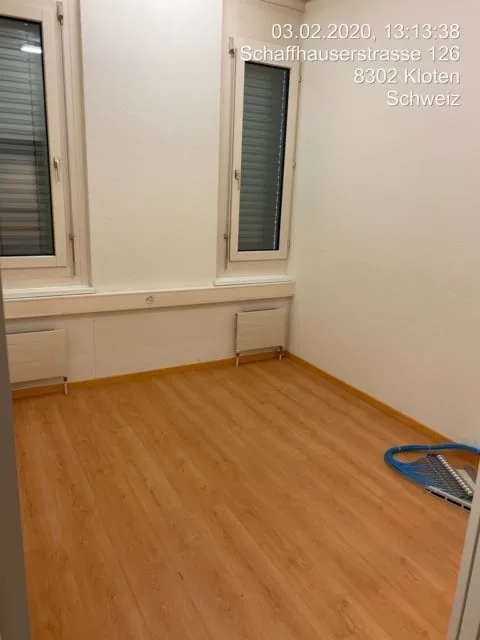 Espace de pratique ou de bureau central à Kloten (Stadthauspassage)